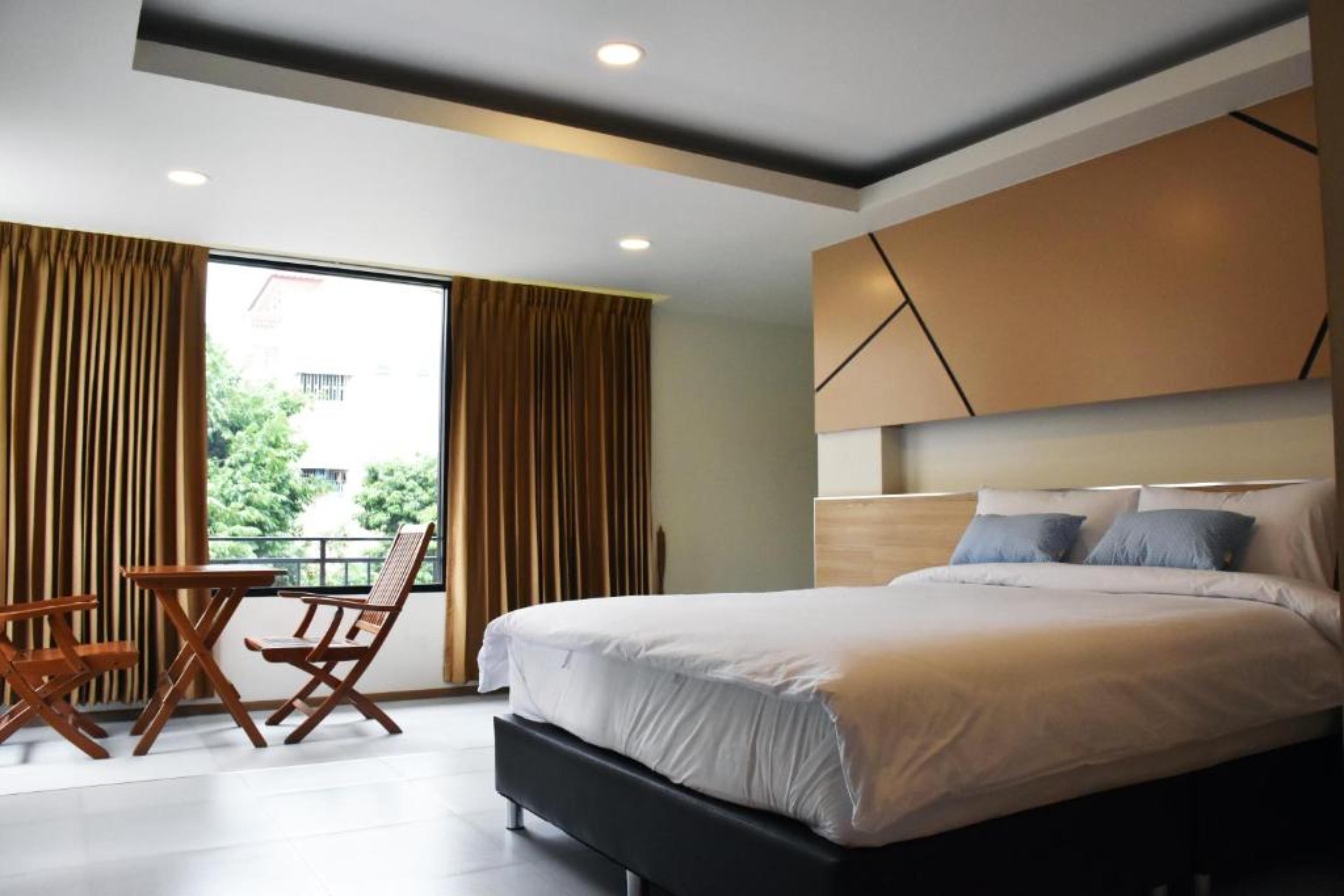 Hotel Tuck Me In Chiang Mai Exterior foto